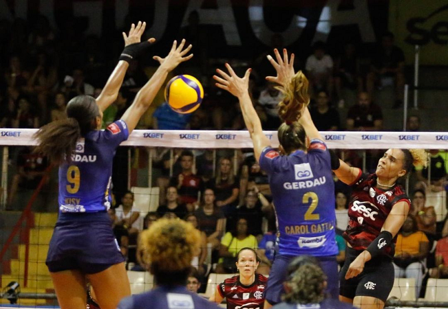 De Virada Sesc Rj Flamengo Vence E Embola A Tabela Not Cias Superliga Jornal Do Volei